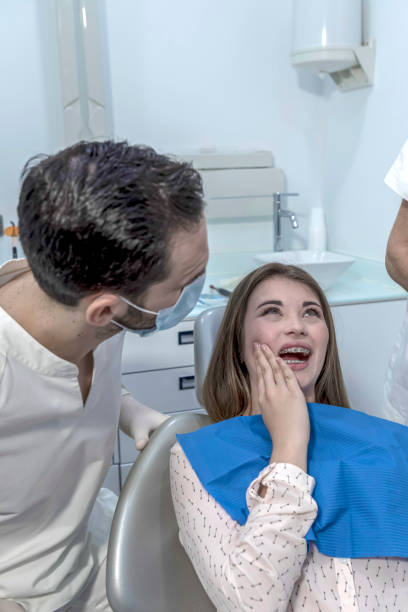 Best Orthodontic Emergency Dentist in Cloverleaf, TX